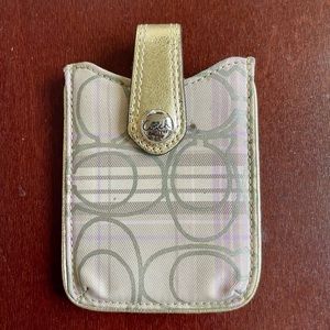 Coach Phone Holder